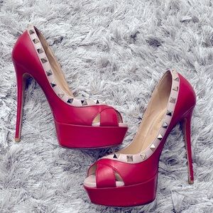 VALENTINO ROCK STUD RED PEEP TOE PLATFORM  HEEL 37